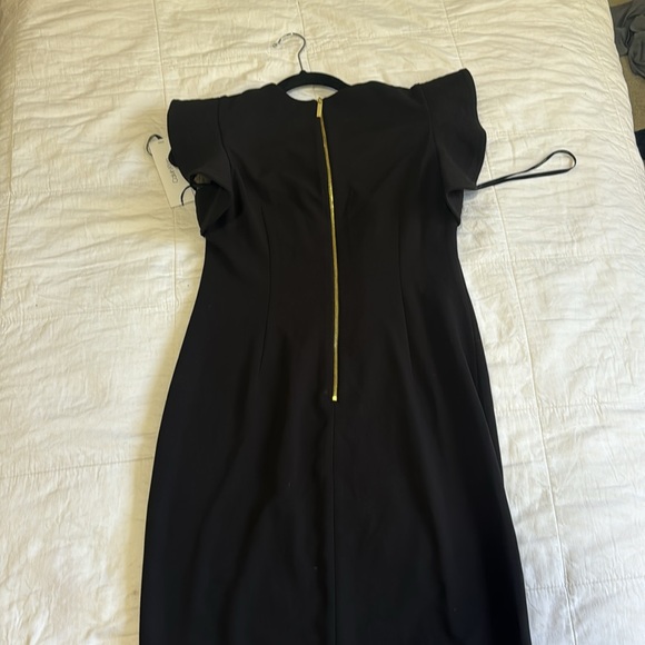 Calvin Klein ruffle shoulder,Very black great shape midi dress, wore once - Picture 9 of 9
